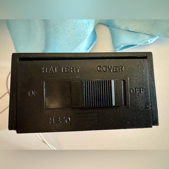 Walt Disney’s Cinderella Light Up Christmas Tree Topper 🎄 - Picture 7 of 12